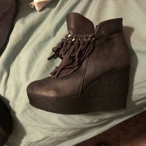 Sbicca grey booties